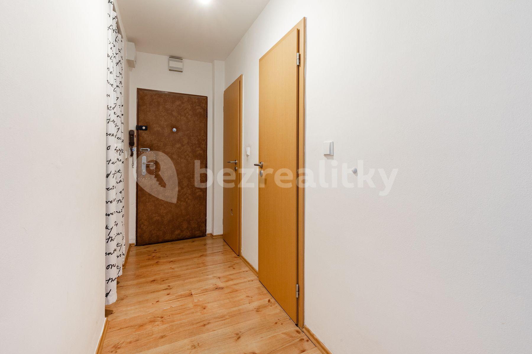 2 bedroom with open-plan kitchen flat for sale, 51 m², U Růžáku, Nymburk, Středočeský Region