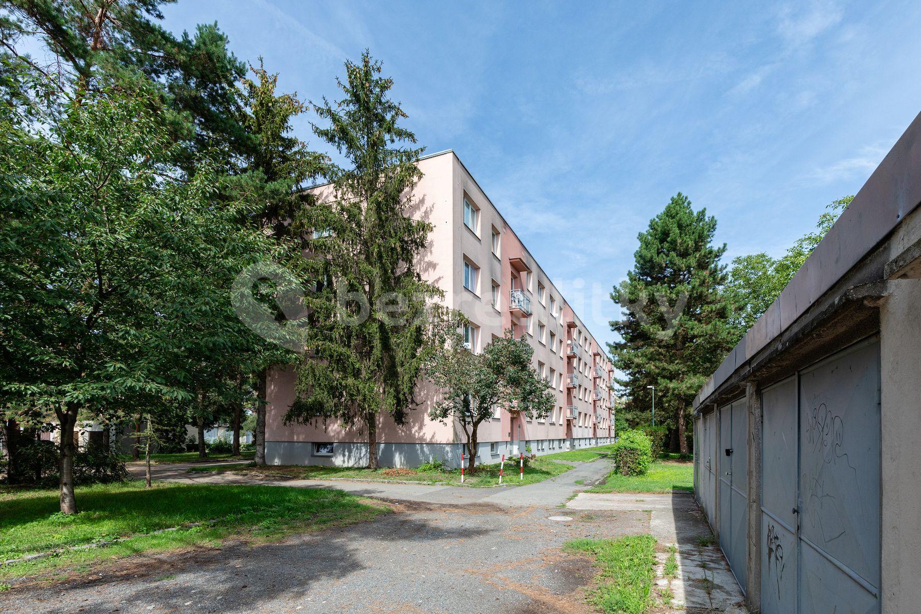 2 bedroom with open-plan kitchen flat for sale, 51 m², U Růžáku, Nymburk, Středočeský Region