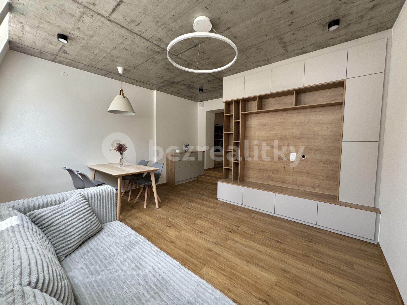 3 bedroom flat to rent, 54 m², Tišnovská, Brno, Jihomoravský Region