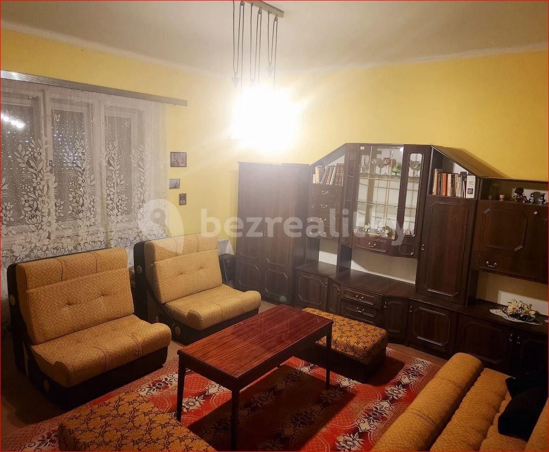 house for sale, 297 m², Jiráskova, Třebenice, Ústecký Region