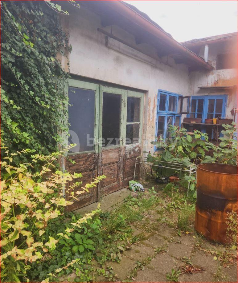 house for sale, 297 m², Jiráskova, Třebenice, Ústecký Region