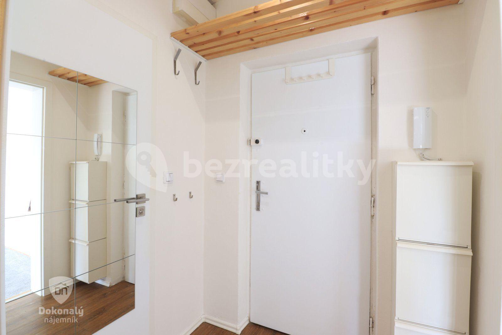 1 bedroom with open-plan kitchen flat to rent, 34 m², Švermova, Beroun, Středočeský Region