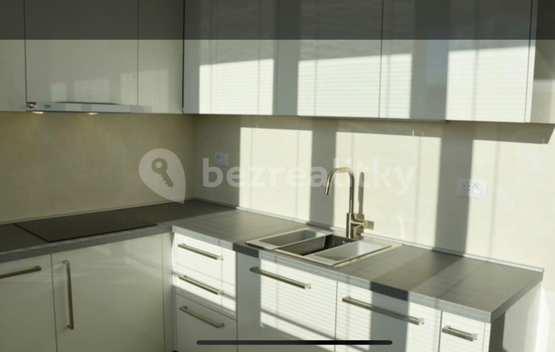 2 bedroom with open-plan kitchen flat to rent, 68 m², P. Voka, Veselí nad Lužnicí, Jihočeský Region