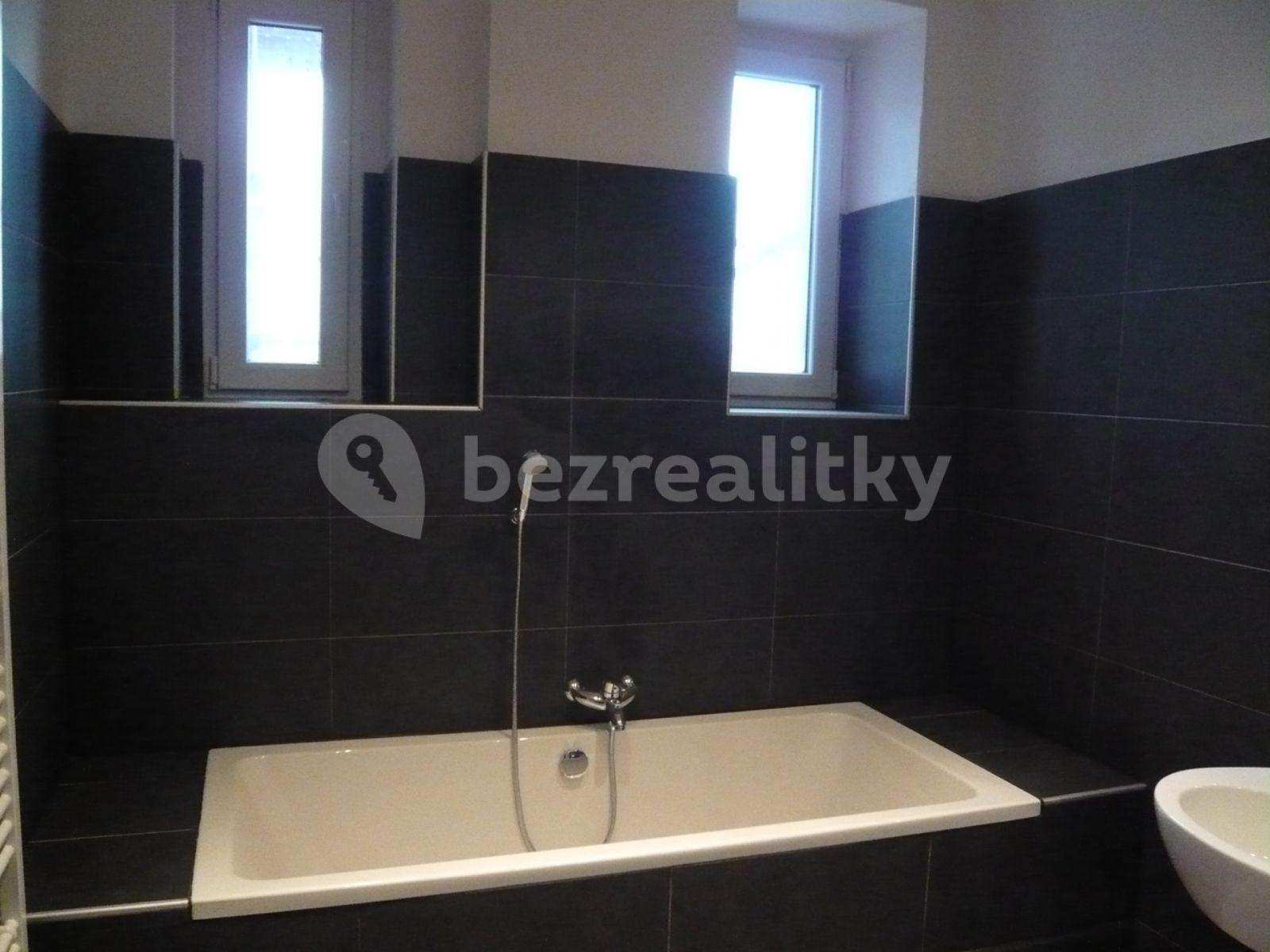 2 bedroom flat to rent, 63 m², Karla IV., Ústí nad Labem, Ústecký Region