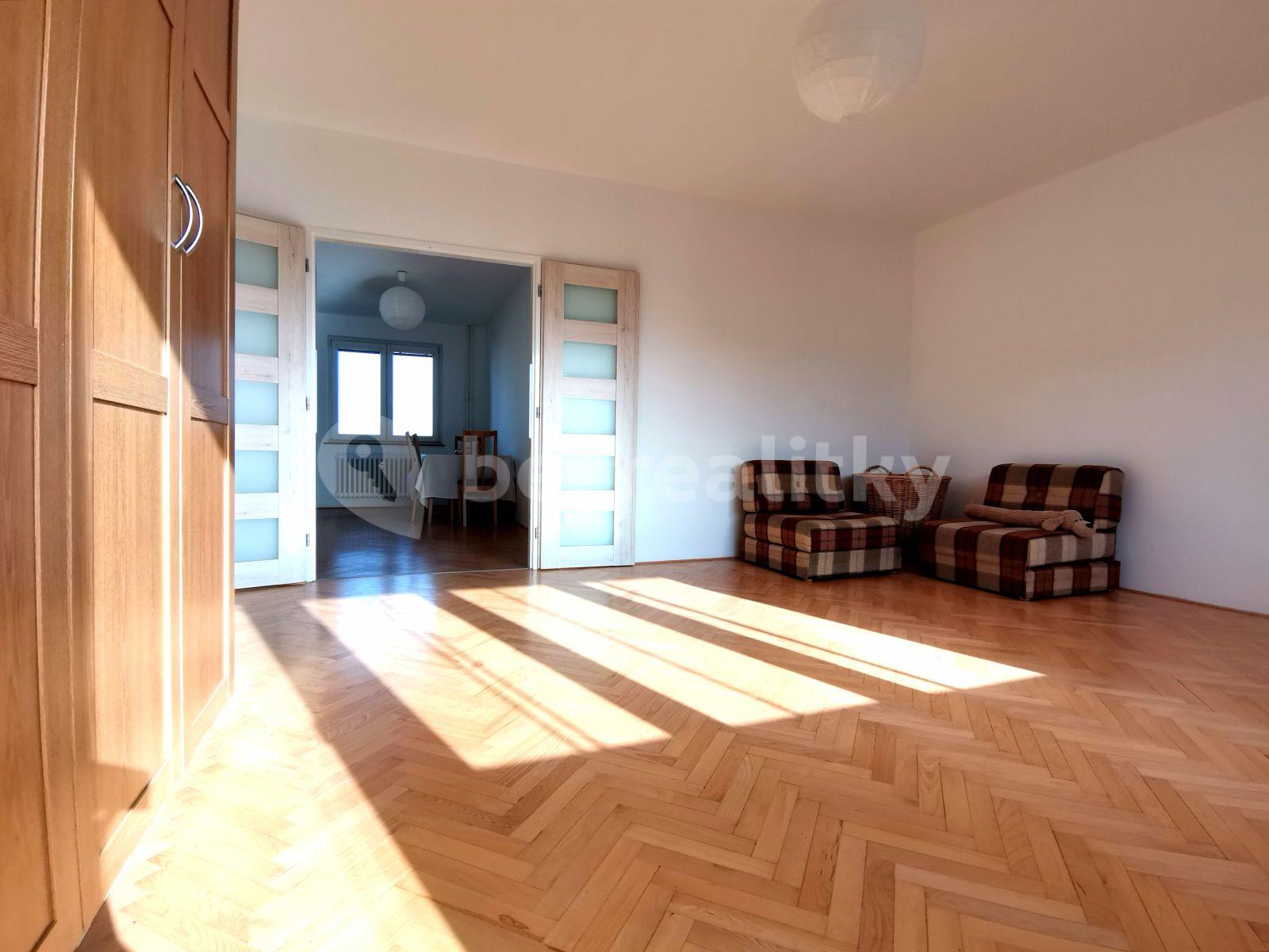 3 bedroom with open-plan kitchen flat to rent, 75 m², Bělčická, Prague, Prague