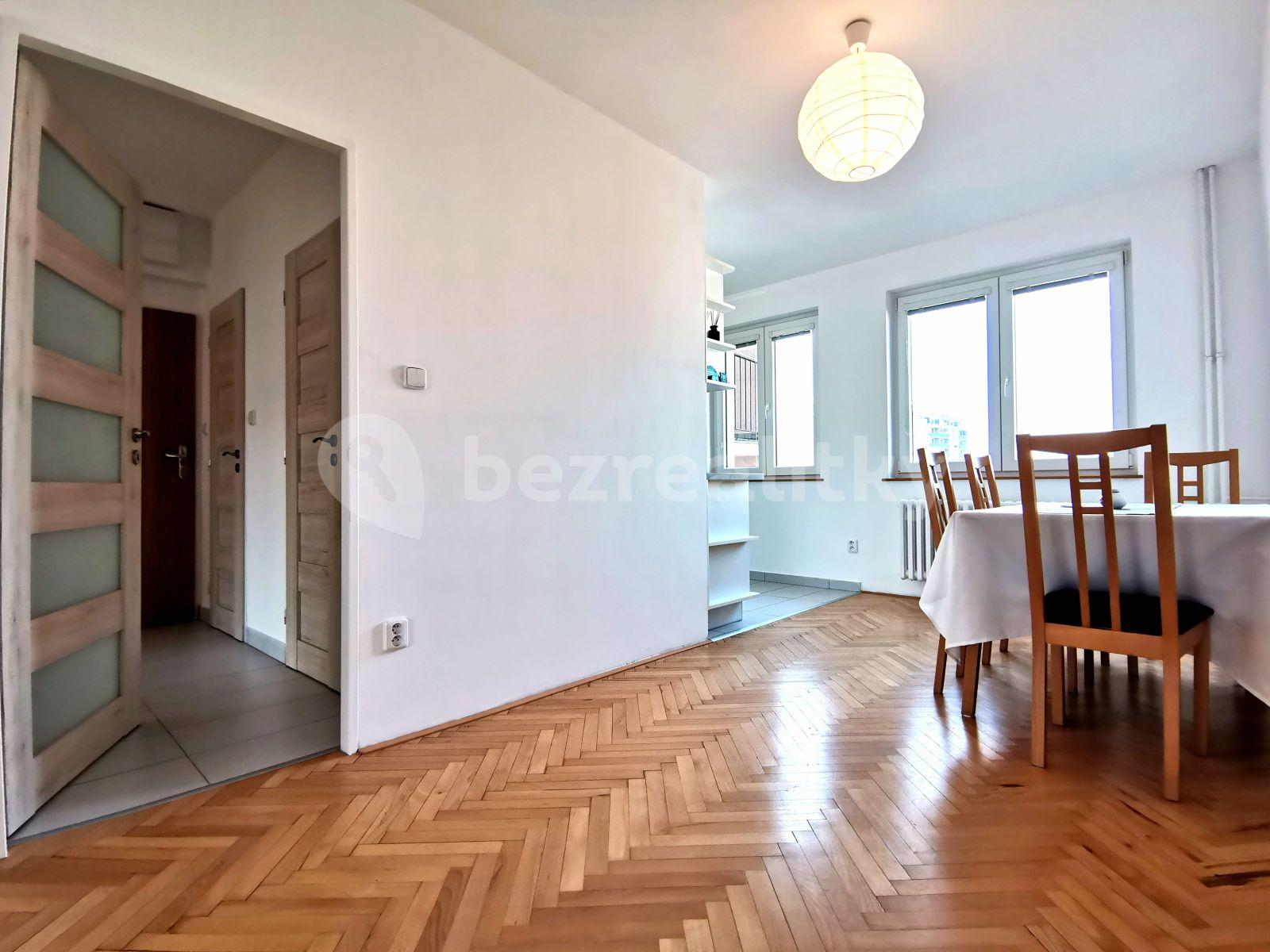 3 bedroom with open-plan kitchen flat to rent, 75 m², Bělčická, Prague, Prague