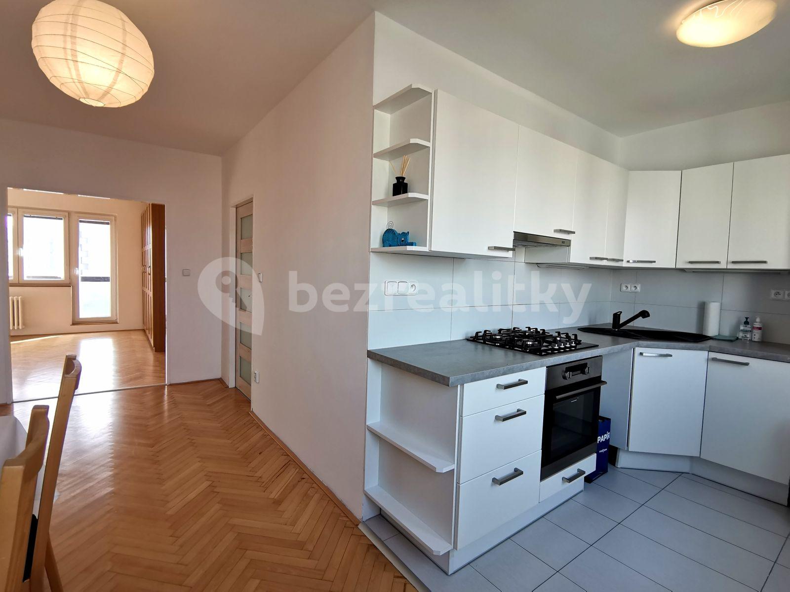 3 bedroom with open-plan kitchen flat to rent, 75 m², Bělčická, Prague, Prague