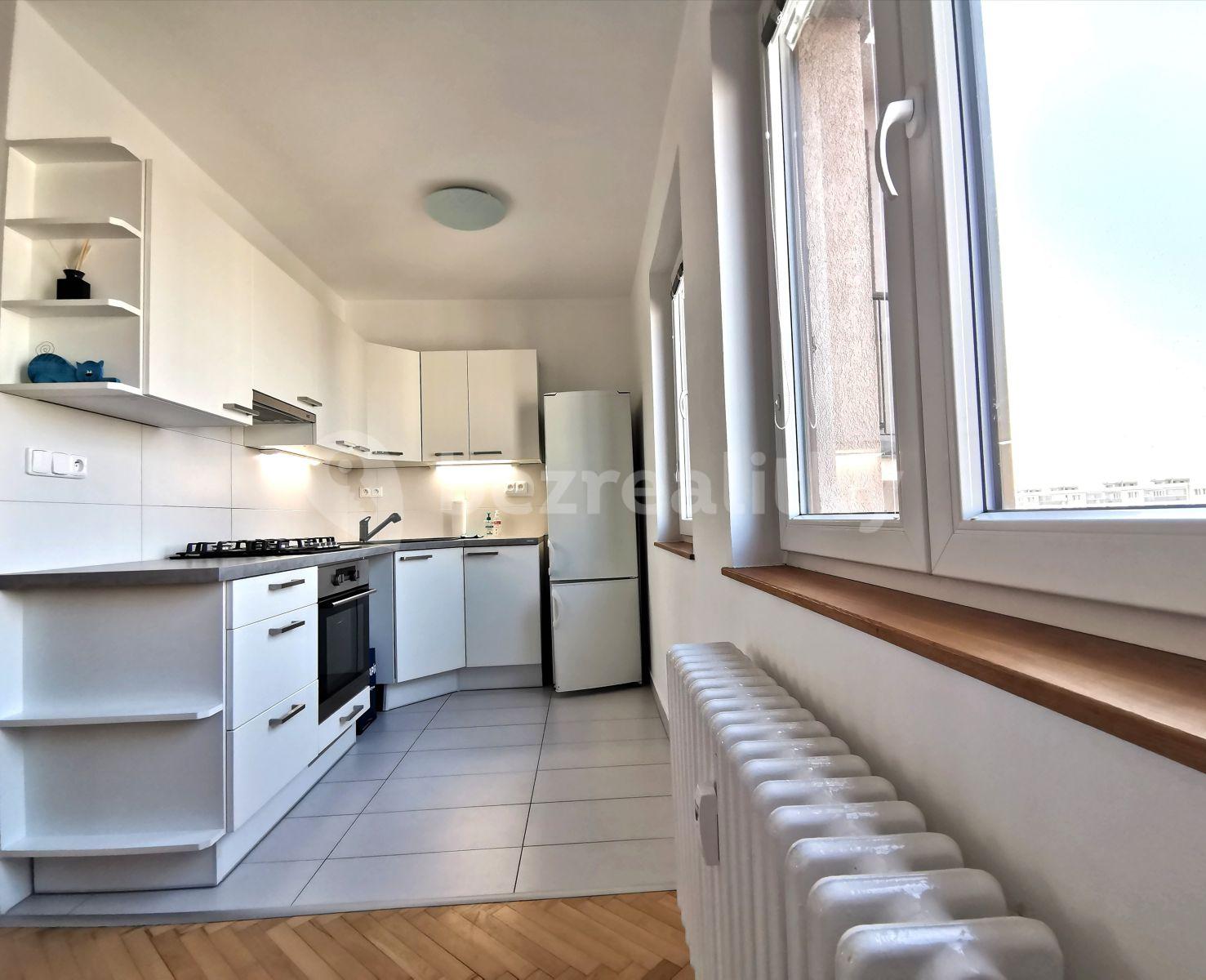 3 bedroom with open-plan kitchen flat to rent, 75 m², Bělčická, Prague, Prague