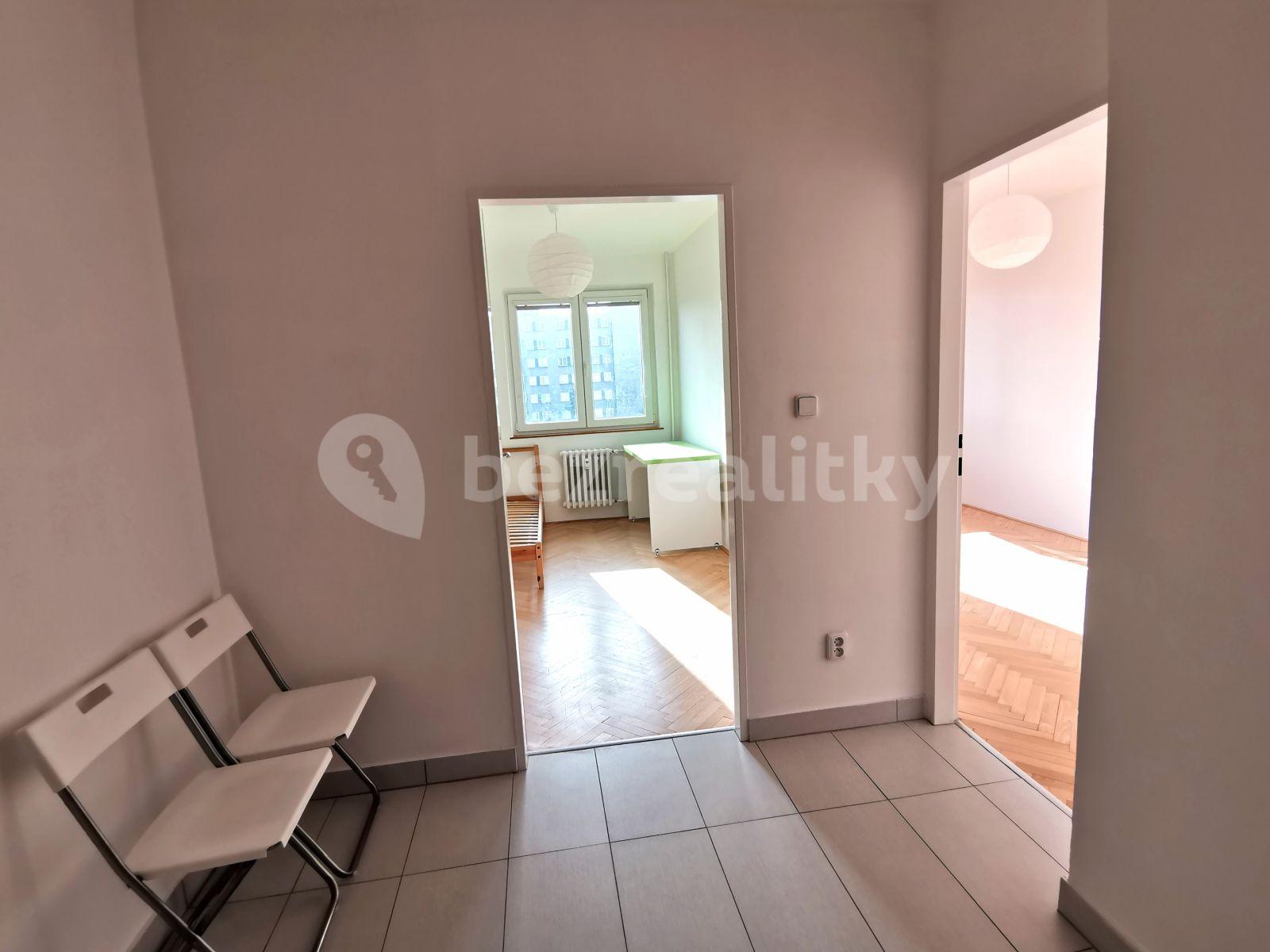 3 bedroom with open-plan kitchen flat to rent, 75 m², Bělčická, Prague, Prague