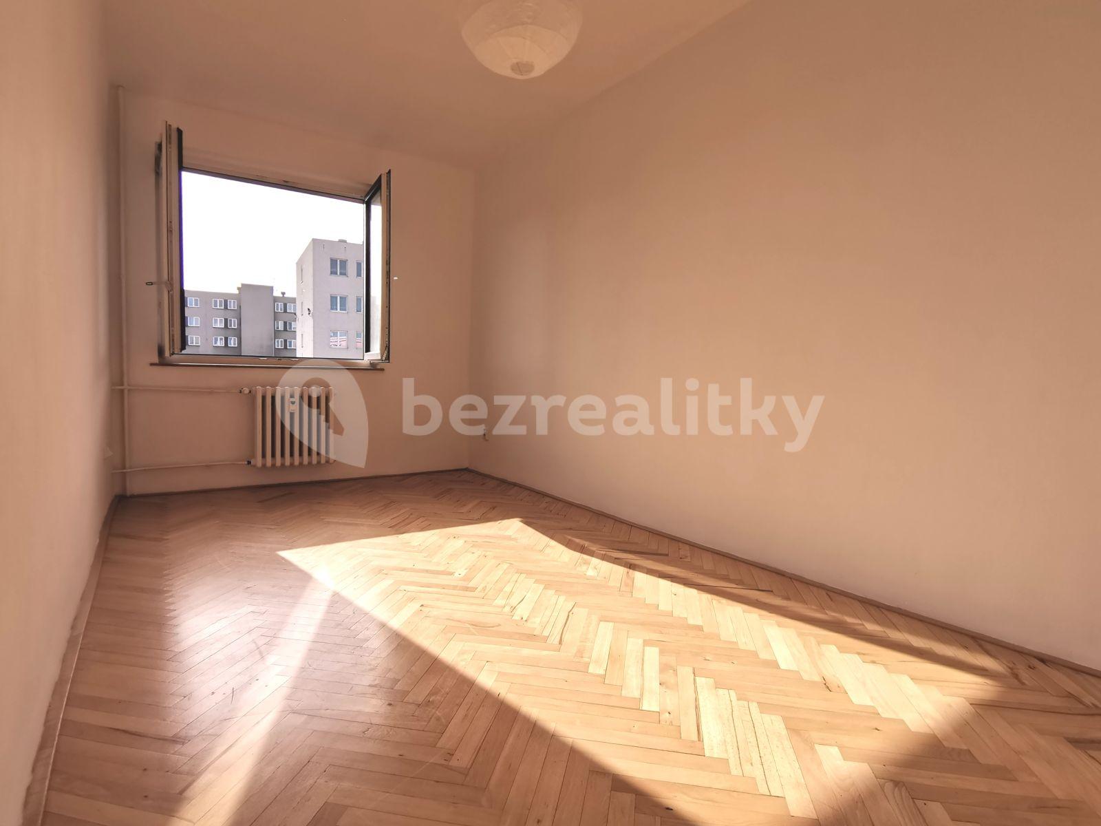 3 bedroom with open-plan kitchen flat to rent, 75 m², Bělčická, Prague, Prague