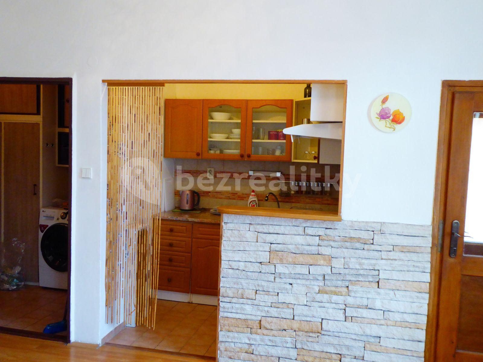 1 bedroom with open-plan kitchen flat to rent, 49 m², Biskupcova, Prague, Prague