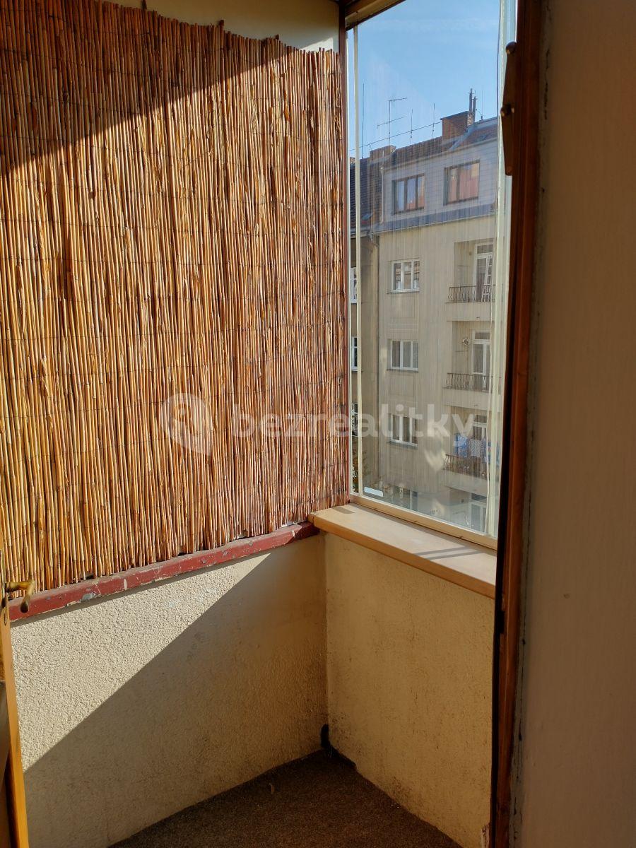 1 bedroom with open-plan kitchen flat to rent, 49 m², Biskupcova, Prague, Prague