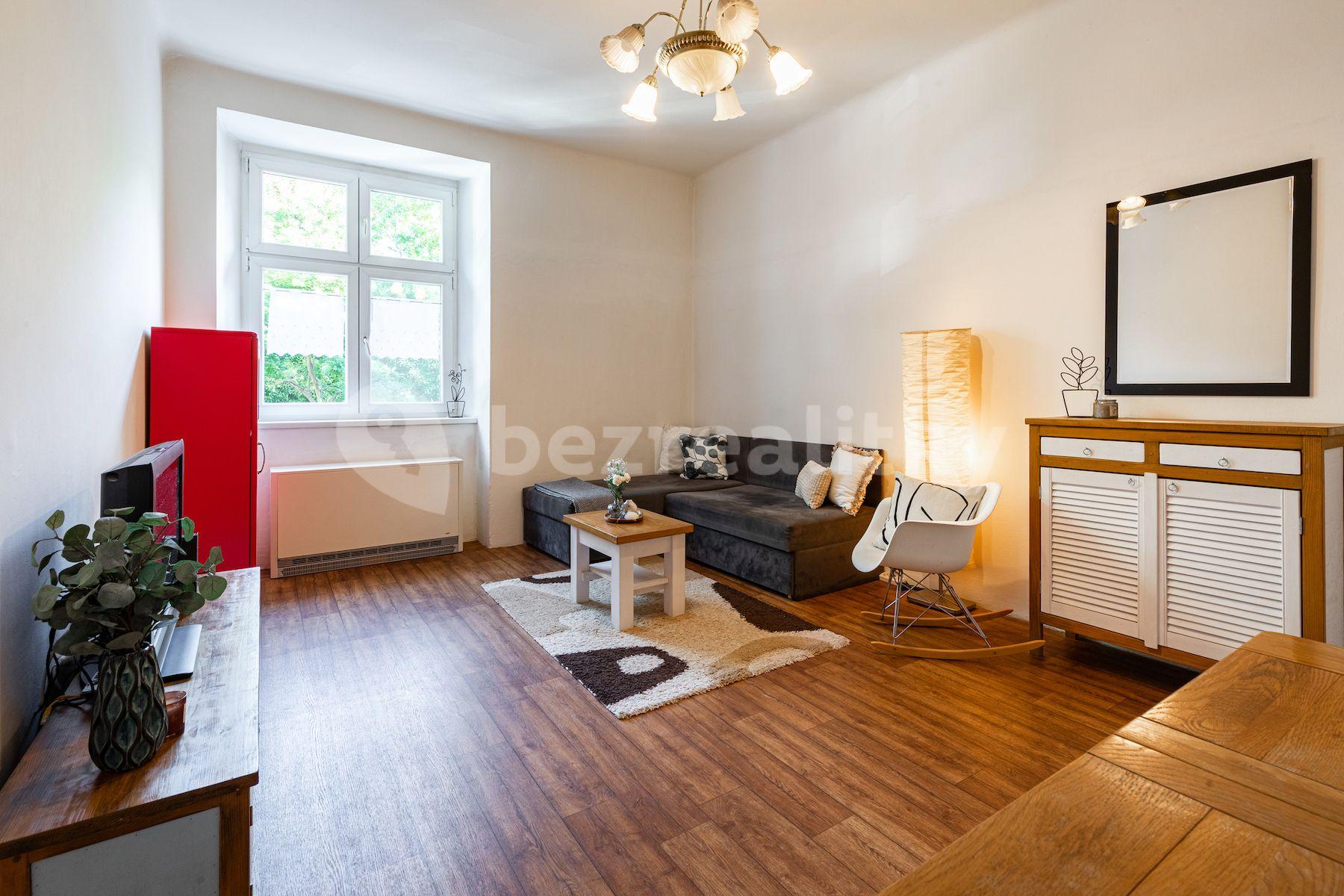 2 bedroom flat for sale, 53 m², Komunardů, Prague, Prague