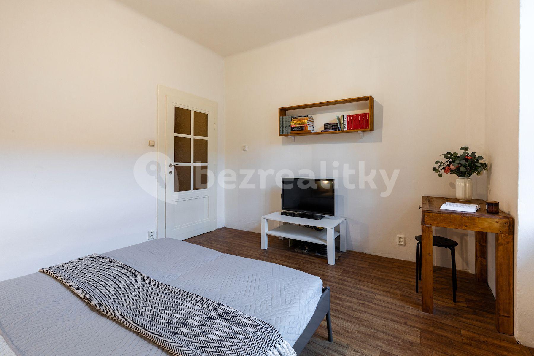 2 bedroom flat for sale, 53 m², Komunardů, Prague, Prague