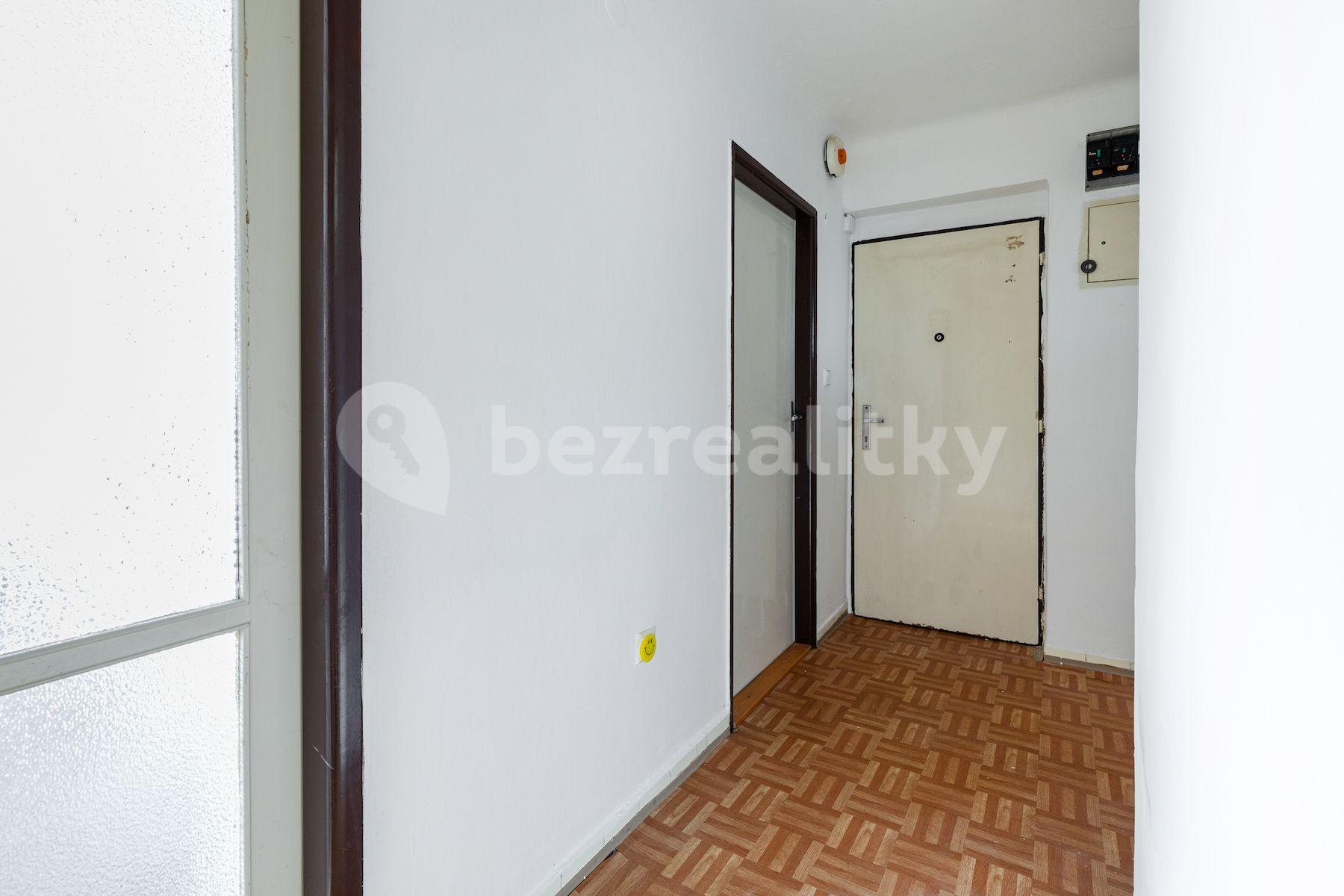 3 bedroom flat for sale, 67 m², Školská, Hostivice, Středočeský Region