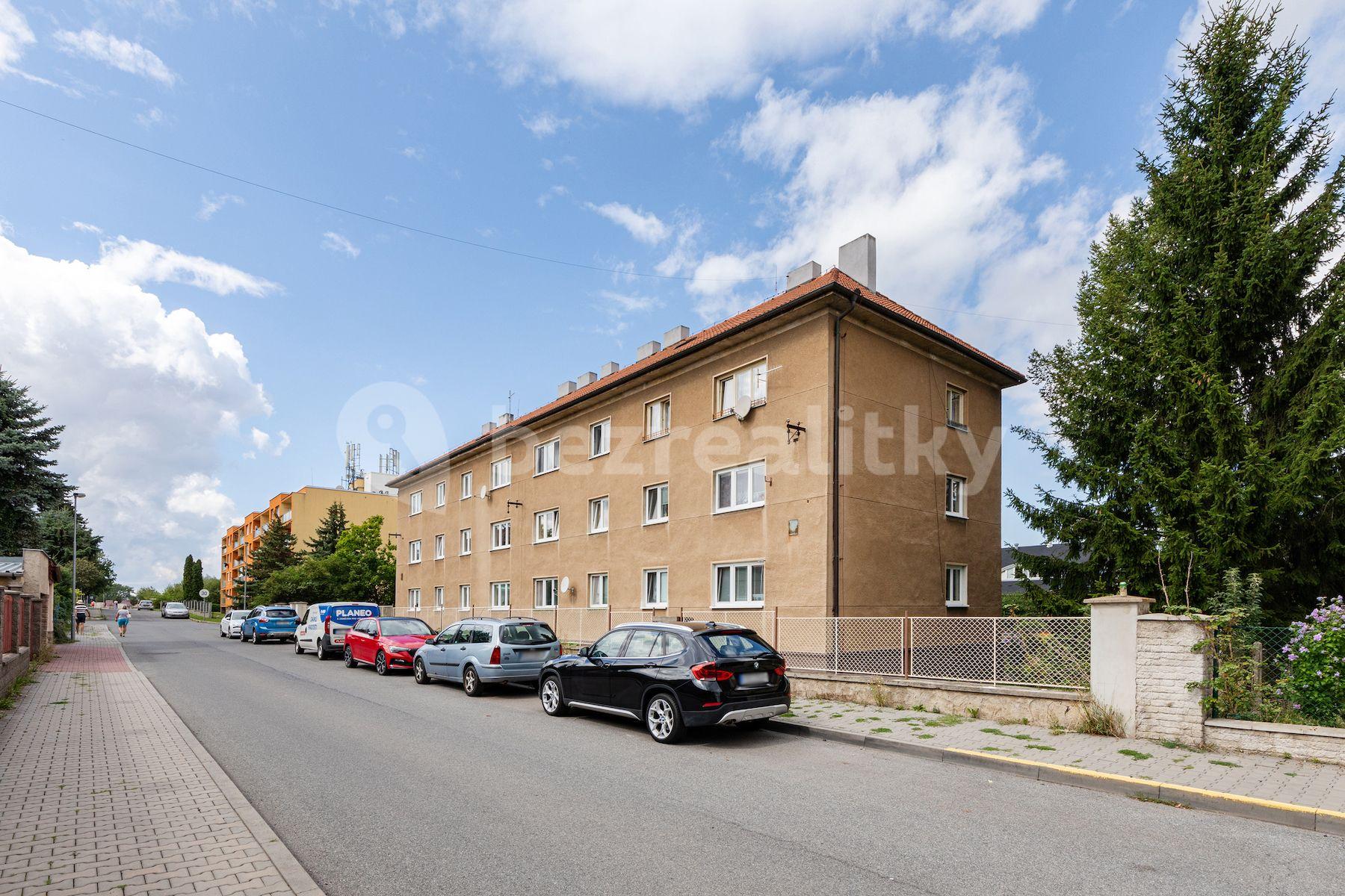 3 bedroom flat for sale, 67 m², Školská, Hostivice, Středočeský Region