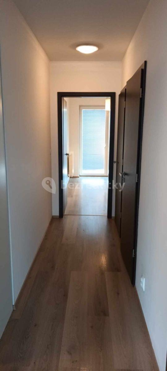 1 bedroom with open-plan kitchen flat to rent, 52 m², Spolková, Brno, Jihomoravský Region