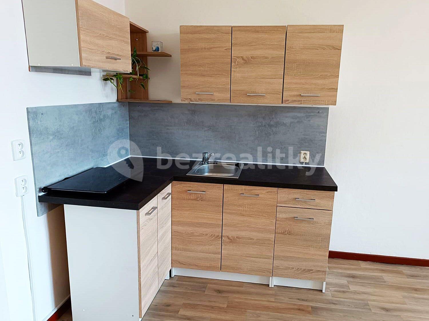 1 bedroom with open-plan kitchen flat to rent, 42 m², Palackého, Turnov, Liberecký Region