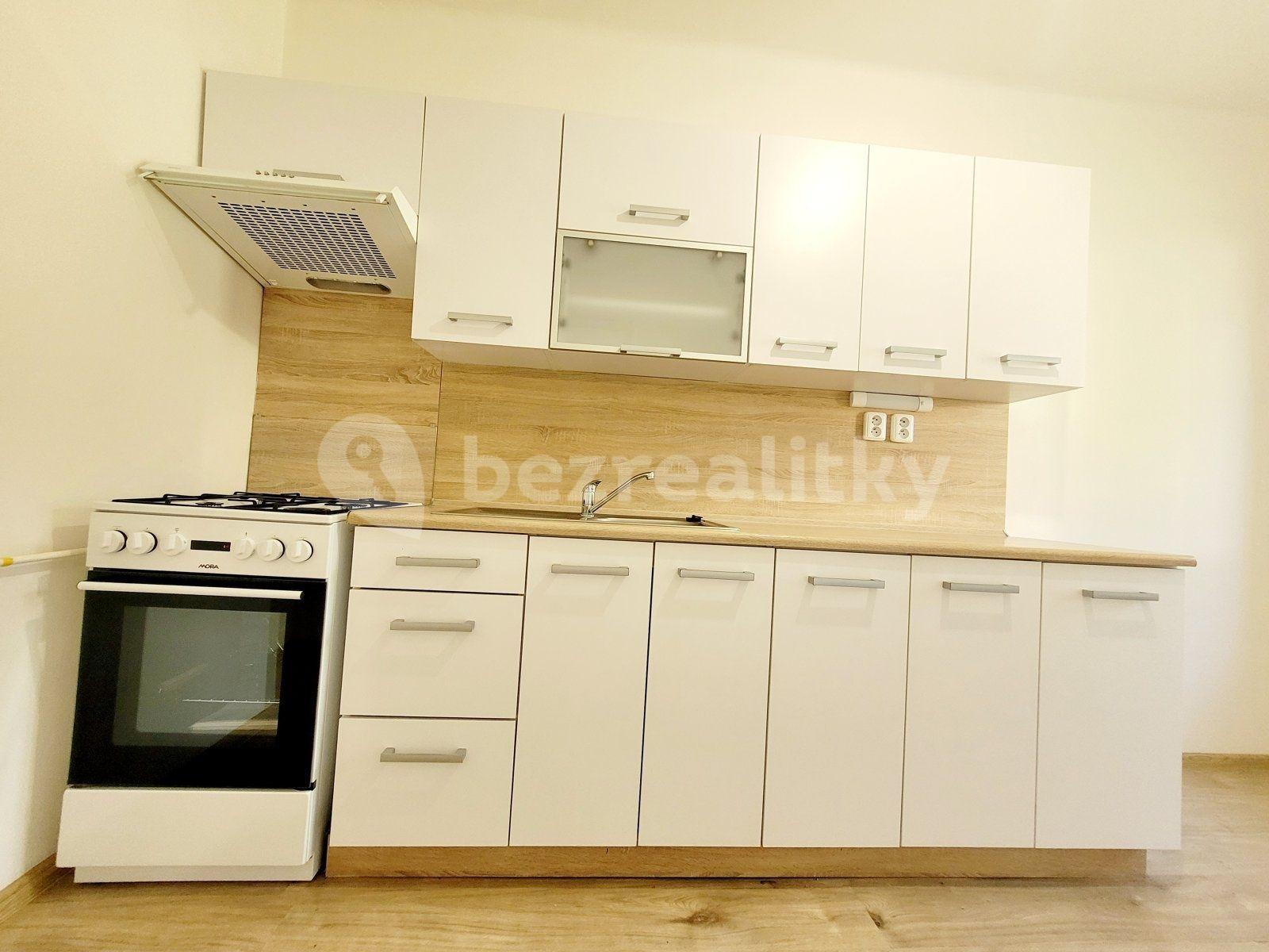 3 bedroom flat to rent, 76 m², U Nádraží, Havířov, Moravskoslezský Region