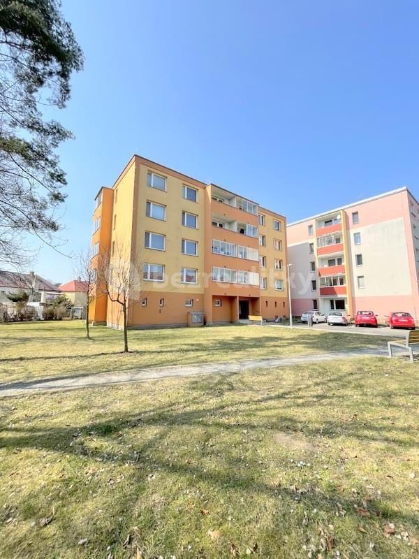 1 bedroom with open-plan kitchen flat to rent, 38 m², Višňovce, Hulín, Zlínský Region