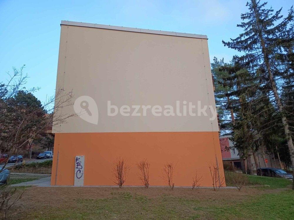 3 bedroom flat to rent, 78 m², Meruňková, Brno, Jihomoravský Region