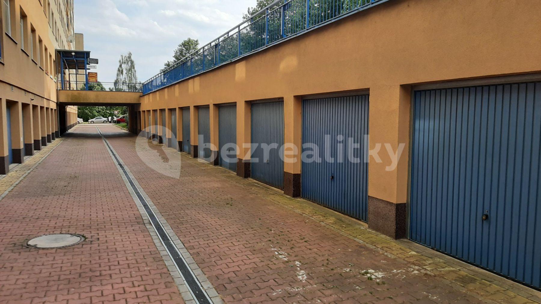 garage to rent, 16 m², Hnězdenská, Prague, Prague