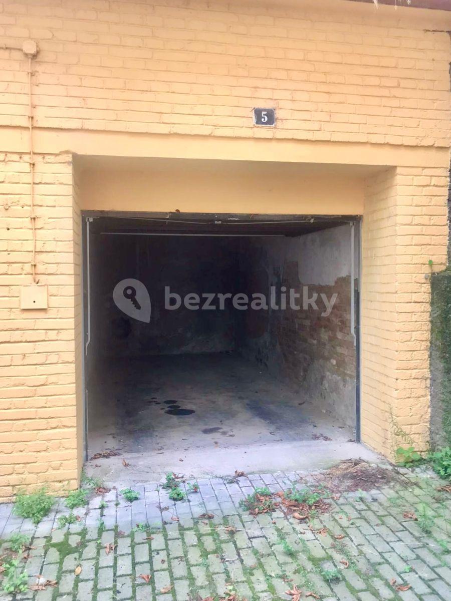 garage to rent, 14 m², Bořivojova, Prague, Prague