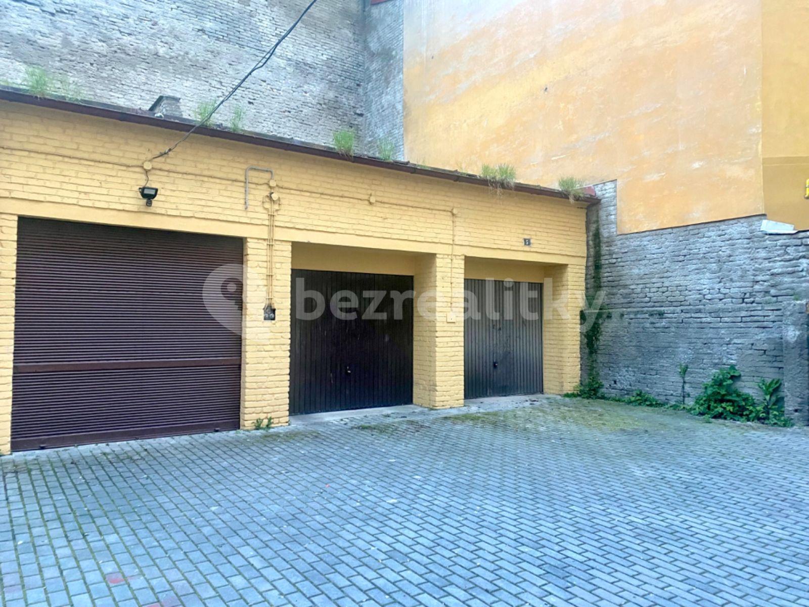 garage to rent, 14 m², Bořivojova, Prague, Prague