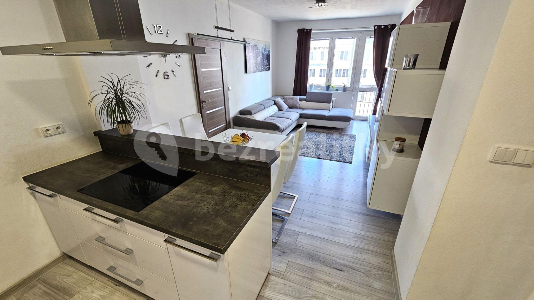 2 bedroom with open-plan kitchen flat for sale, 62 m², Černokostelecká, Prague, Prague