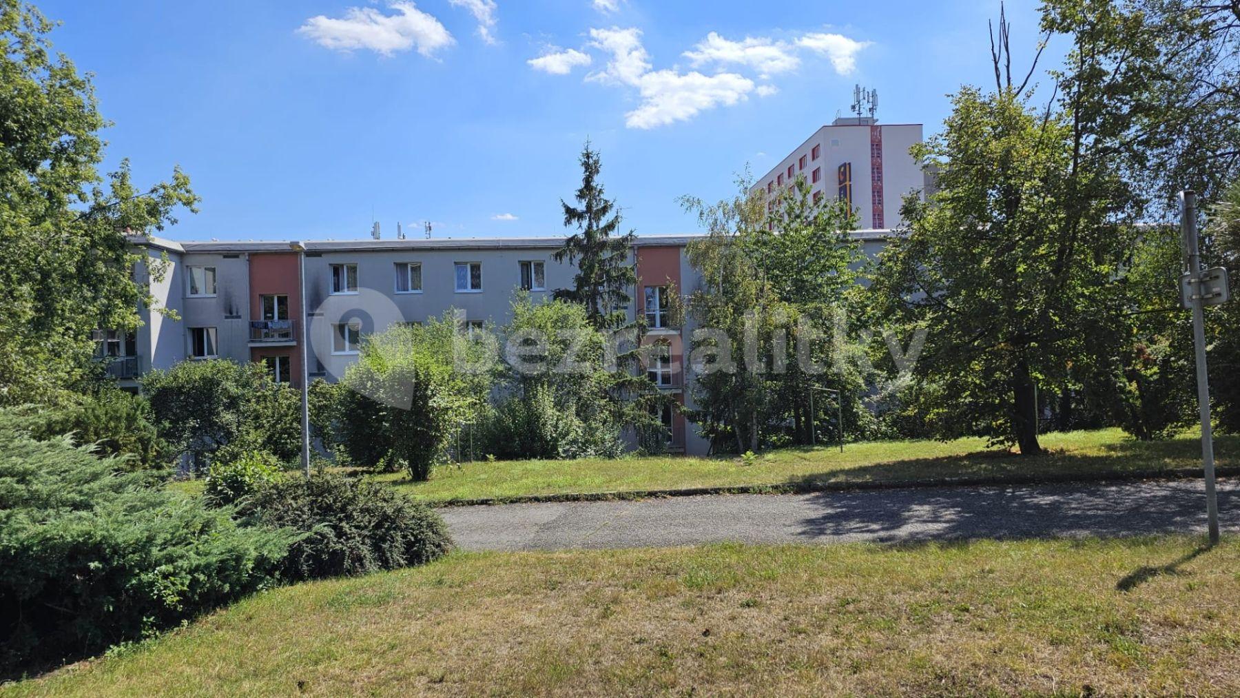 2 bedroom with open-plan kitchen flat for sale, 62 m², Černokostelecká, Prague, Prague