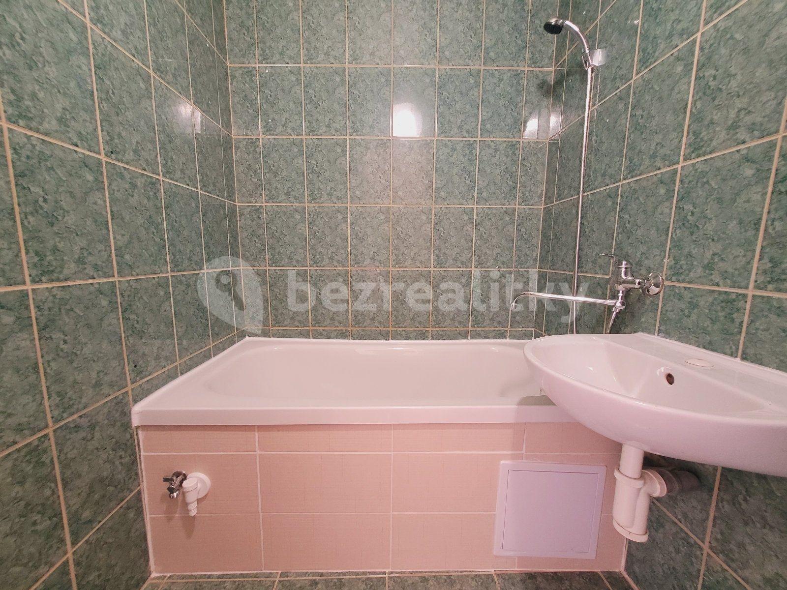 3 bedroom flat to rent, 55 m², Slovenská, Karviná, Moravskoslezský Region