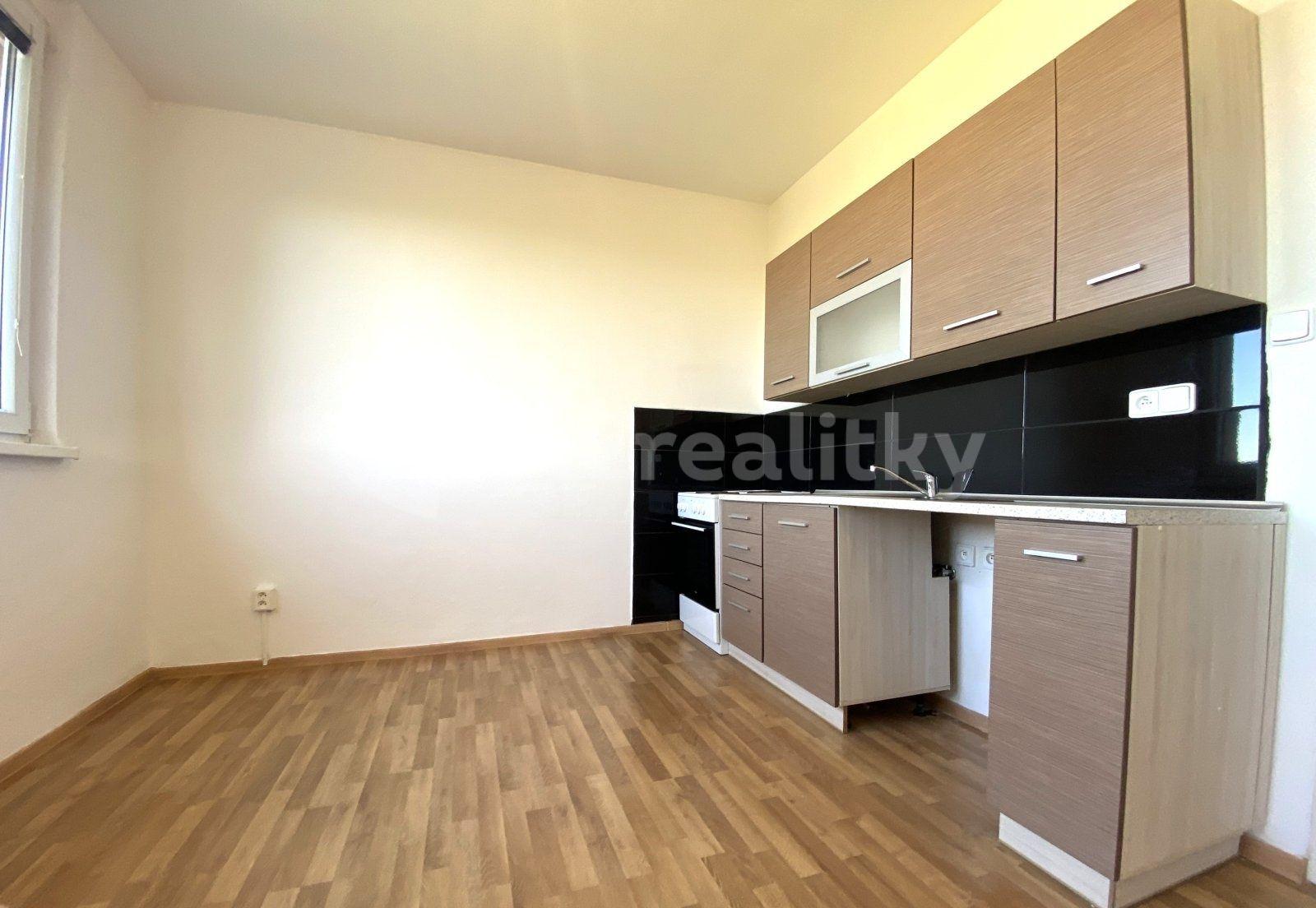 Studio flat to rent, 35 m², Slovenská, Karviná, Moravskoslezský Region