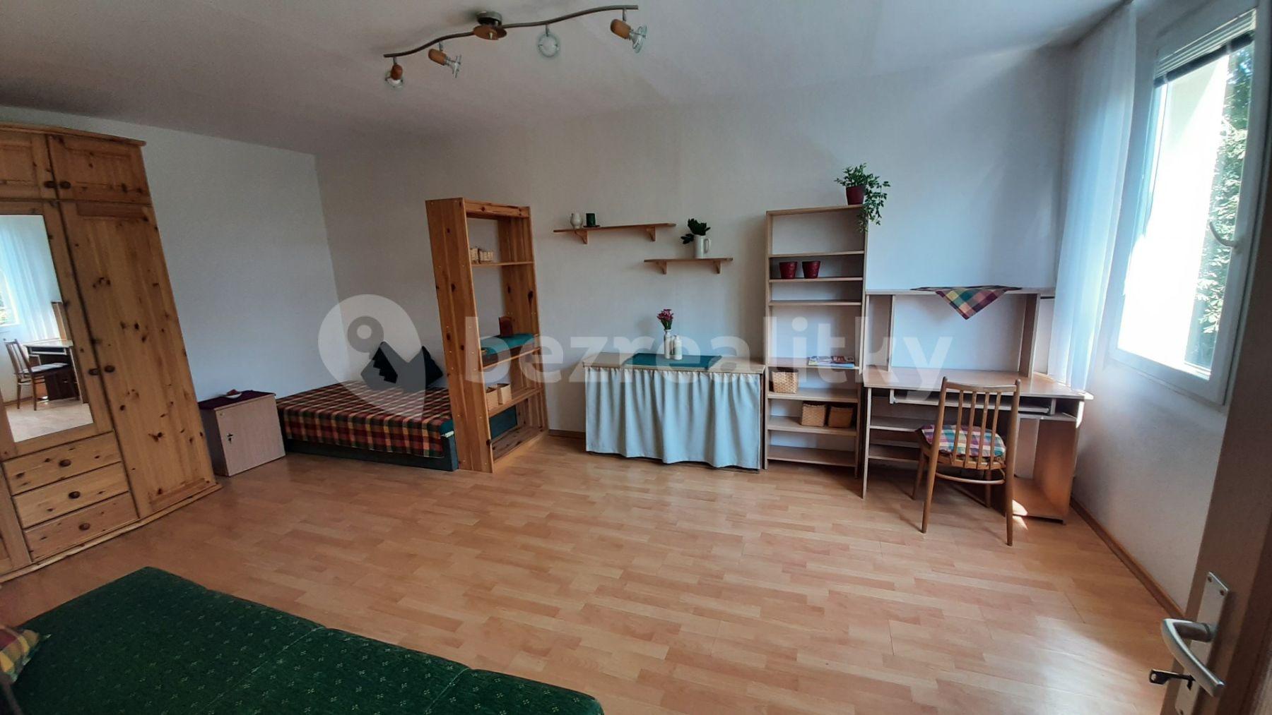 1 bedroom flat for sale, 33 m², Paláskova, Prague, Prague