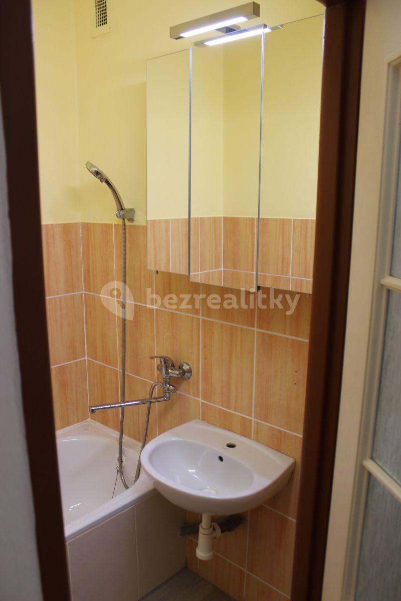 2 bedroom flat to rent, 56 m², Zahradní, Chodov, Karlovarský Region