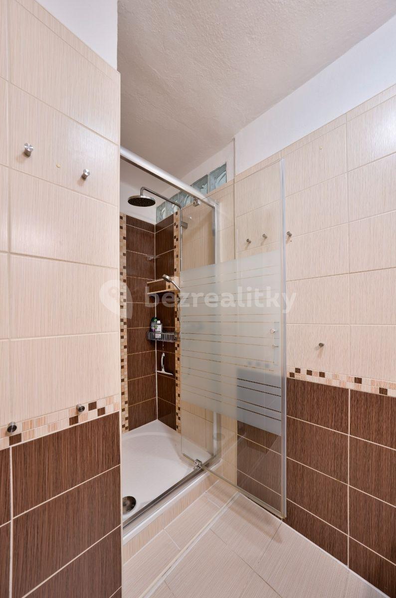 2 bedroom with open-plan kitchen flat for sale, 75 m², Mojmírova, Uherské Hradiště, Zlínský Region