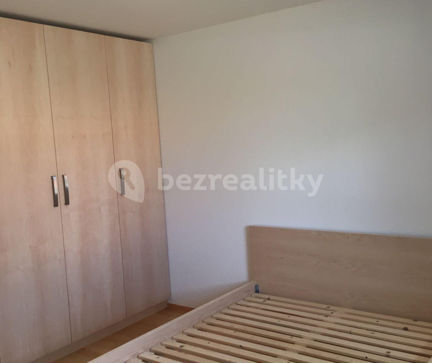 1 bedroom with open-plan kitchen flat to rent, 58 m², U Statku, Hýskov, Středočeský Region