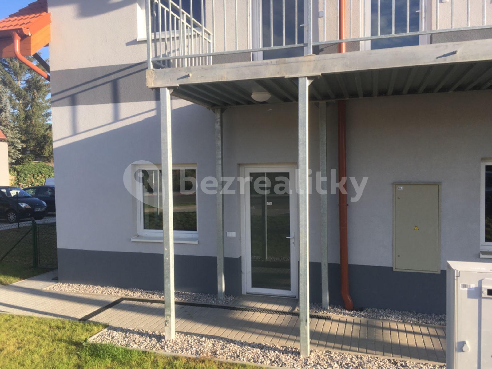 1 bedroom with open-plan kitchen flat to rent, 58 m², U Statku, Hýskov, Středočeský Region