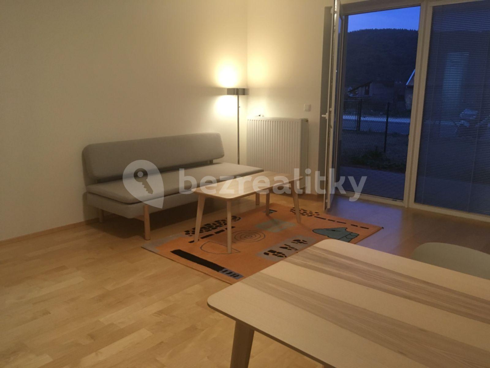 1 bedroom with open-plan kitchen flat to rent, 58 m², U Statku, Hýskov, Středočeský Region