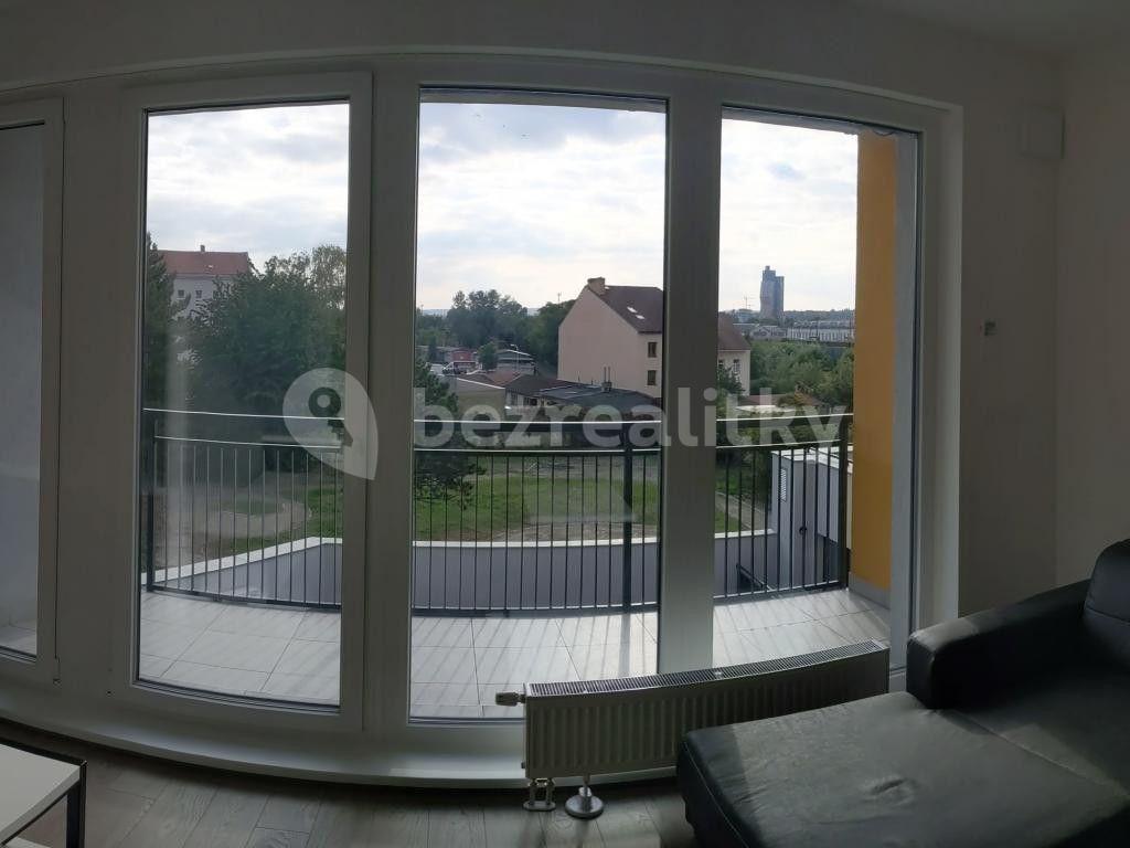 1 bedroom with open-plan kitchen flat to rent, 50 m², Plotní, Brno, Jihomoravský Region