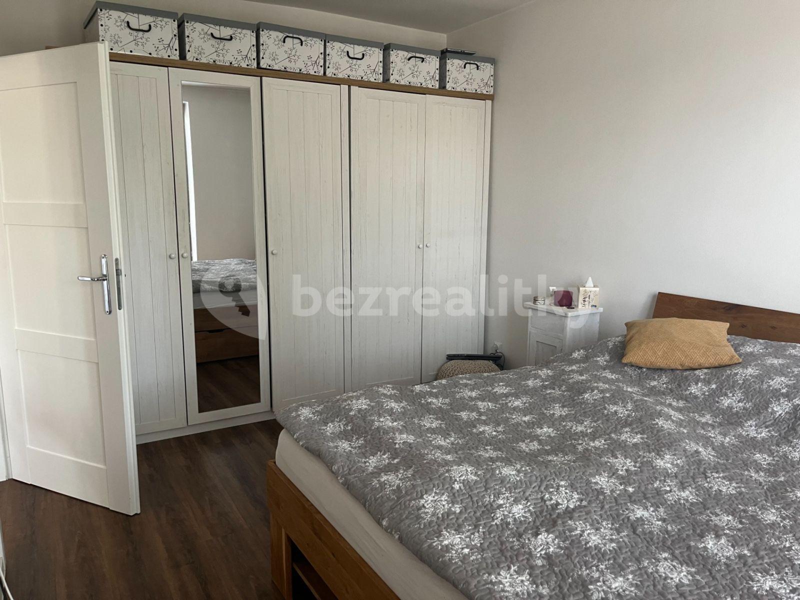 1 bedroom with open-plan kitchen flat to rent, 46 m², Ohradní, Kamenice, Středočeský Region