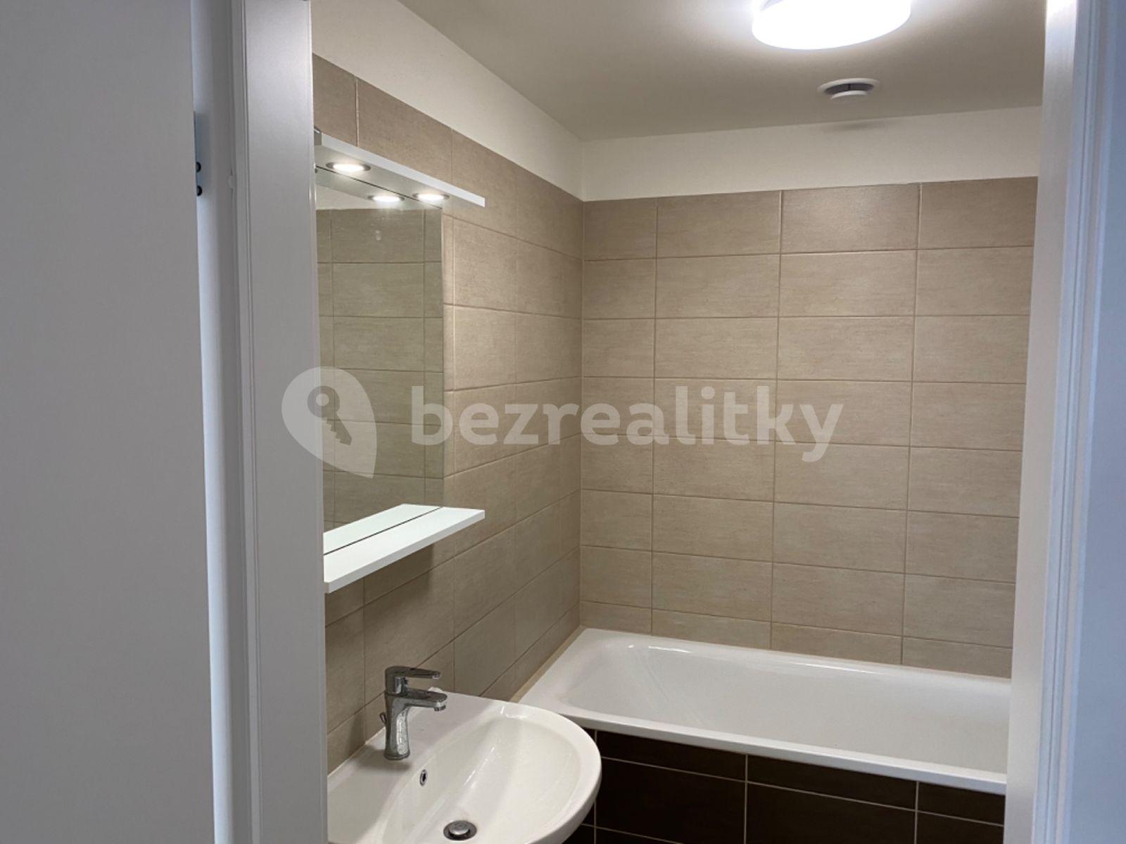 2 bedroom with open-plan kitchen flat to rent, 65 m², V Zahrádkách, Plzeň, Plzeňský Region