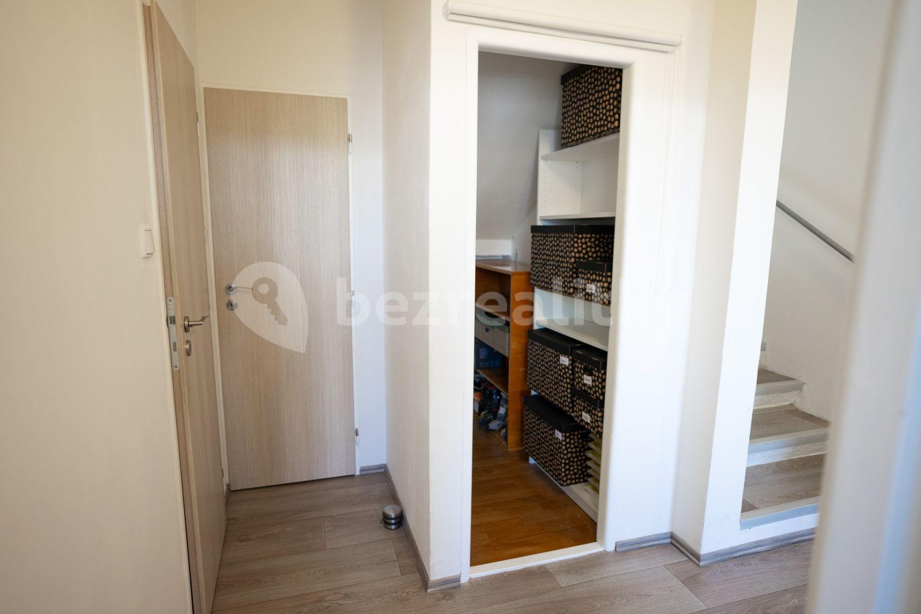 2 bedroom with open-plan kitchen flat for sale, 81 m², Kundratická, Chomutov, Ústecký Region