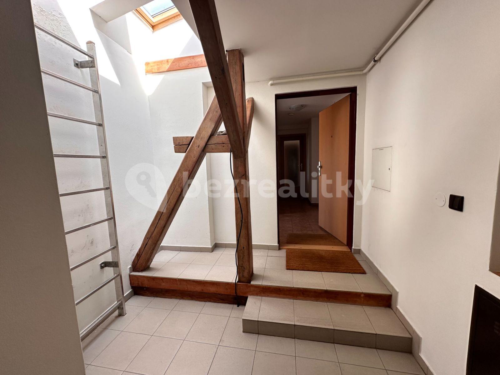 2 bedroom flat to rent, 68 m², Soukenická, Brno, Jihomoravský Region