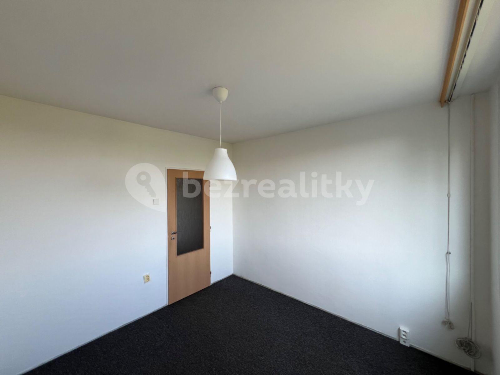 3 bedroom flat for sale, 70 m², Famfulíkova, Prague, Prague