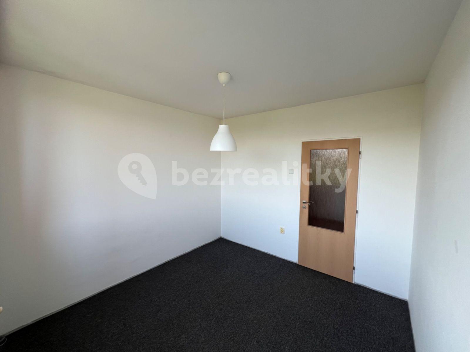 3 bedroom flat for sale, 70 m², Famfulíkova, Prague, Prague