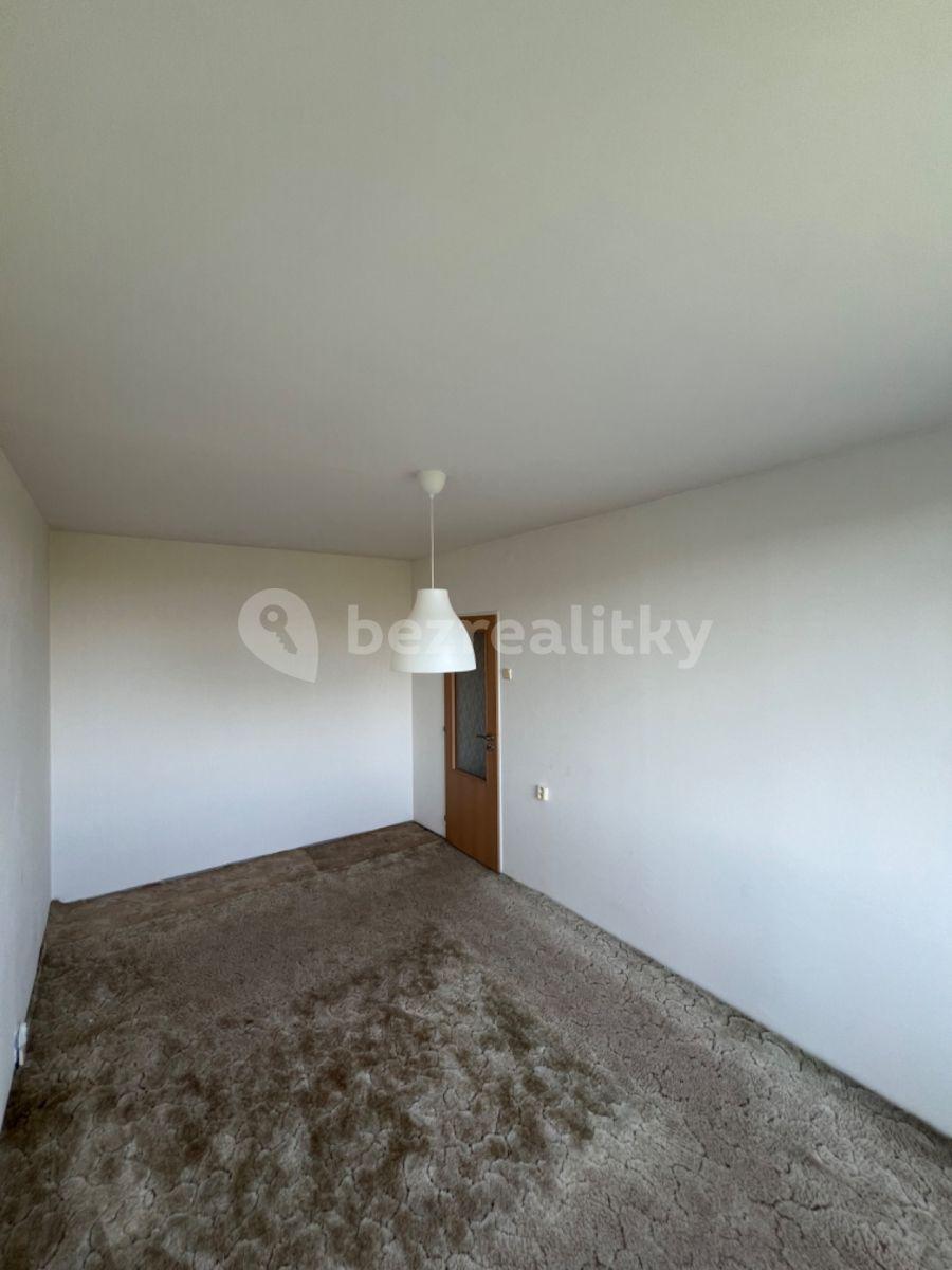 3 bedroom flat for sale, 70 m², Famfulíkova, Prague, Prague