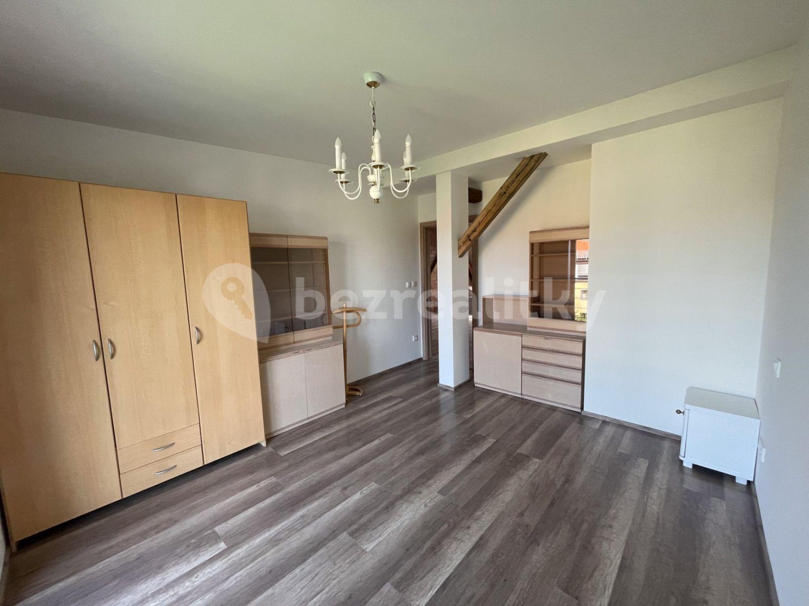 2 bedroom with open-plan kitchen flat to rent, 80 m², Purkyňova, Brno, Jihomoravský Region