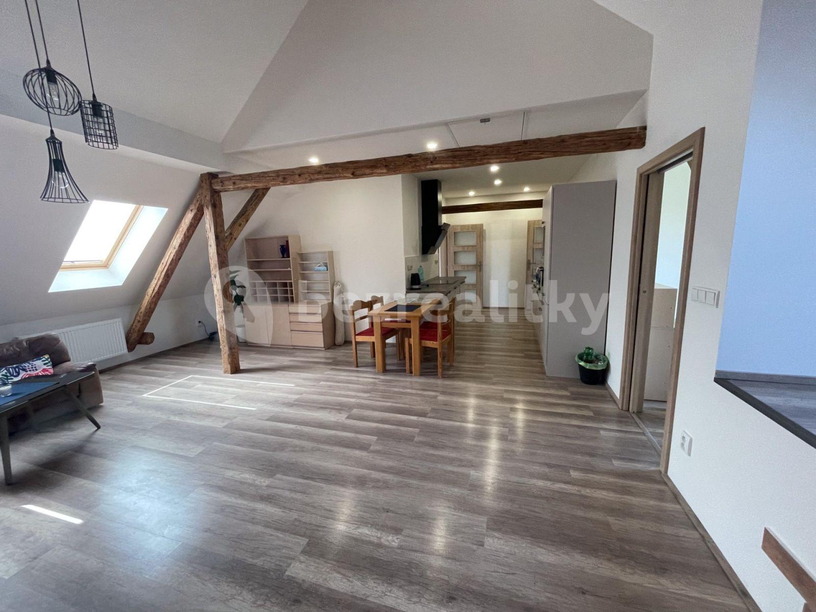 2 bedroom with open-plan kitchen flat to rent, 80 m², Purkyňova, Brno, Jihomoravský Region