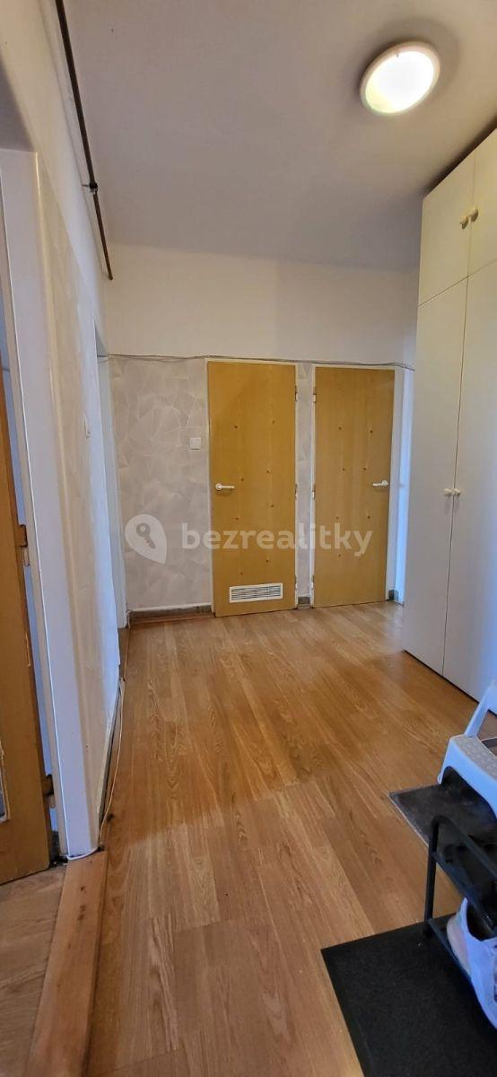 2 bedroom flat for sale, 75 m², Gočárova třída, Hradec Králové, Královéhradecký Region