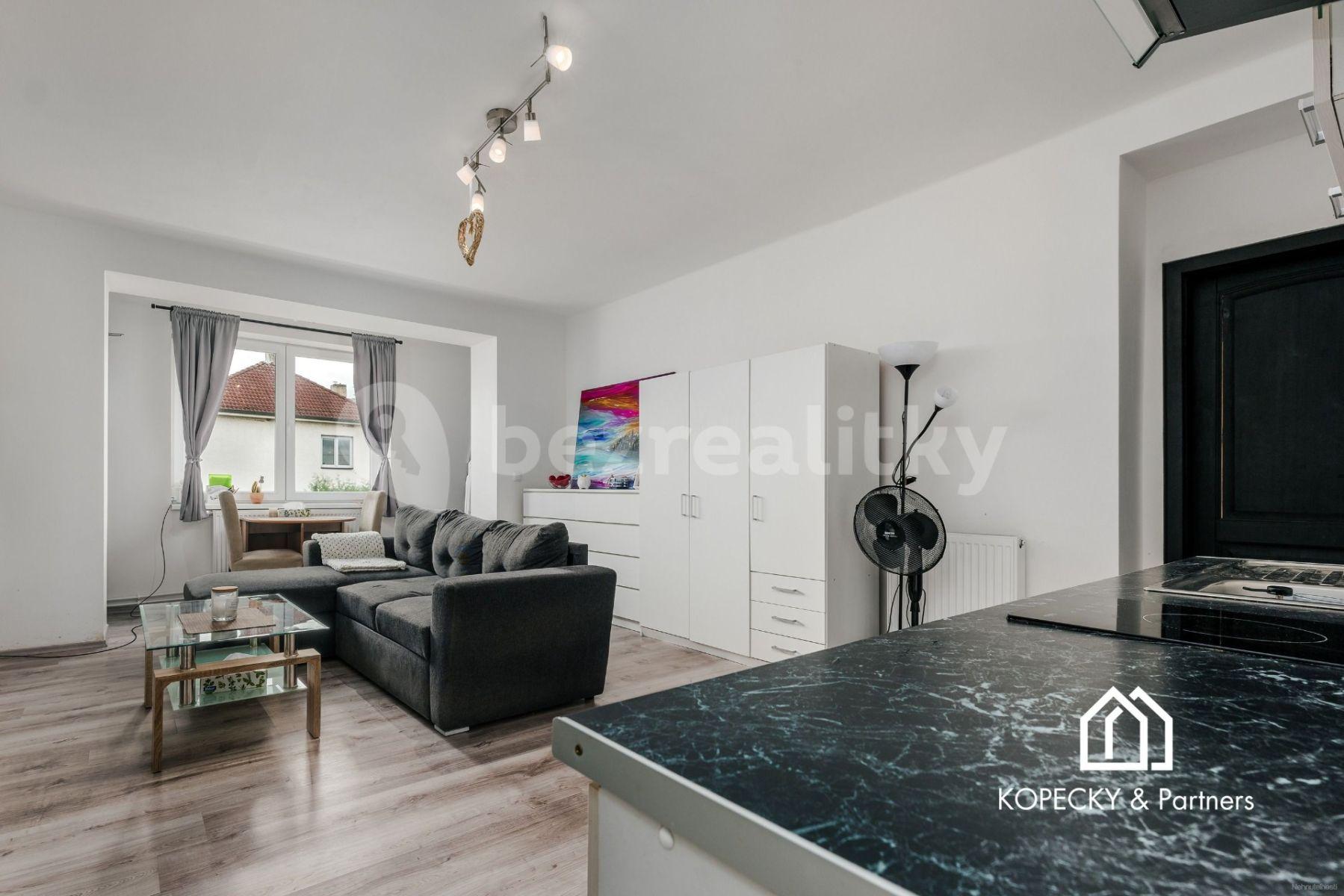 3 bedroom with open-plan kitchen flat for sale, 115 m², Moravanská, Prague, Prague